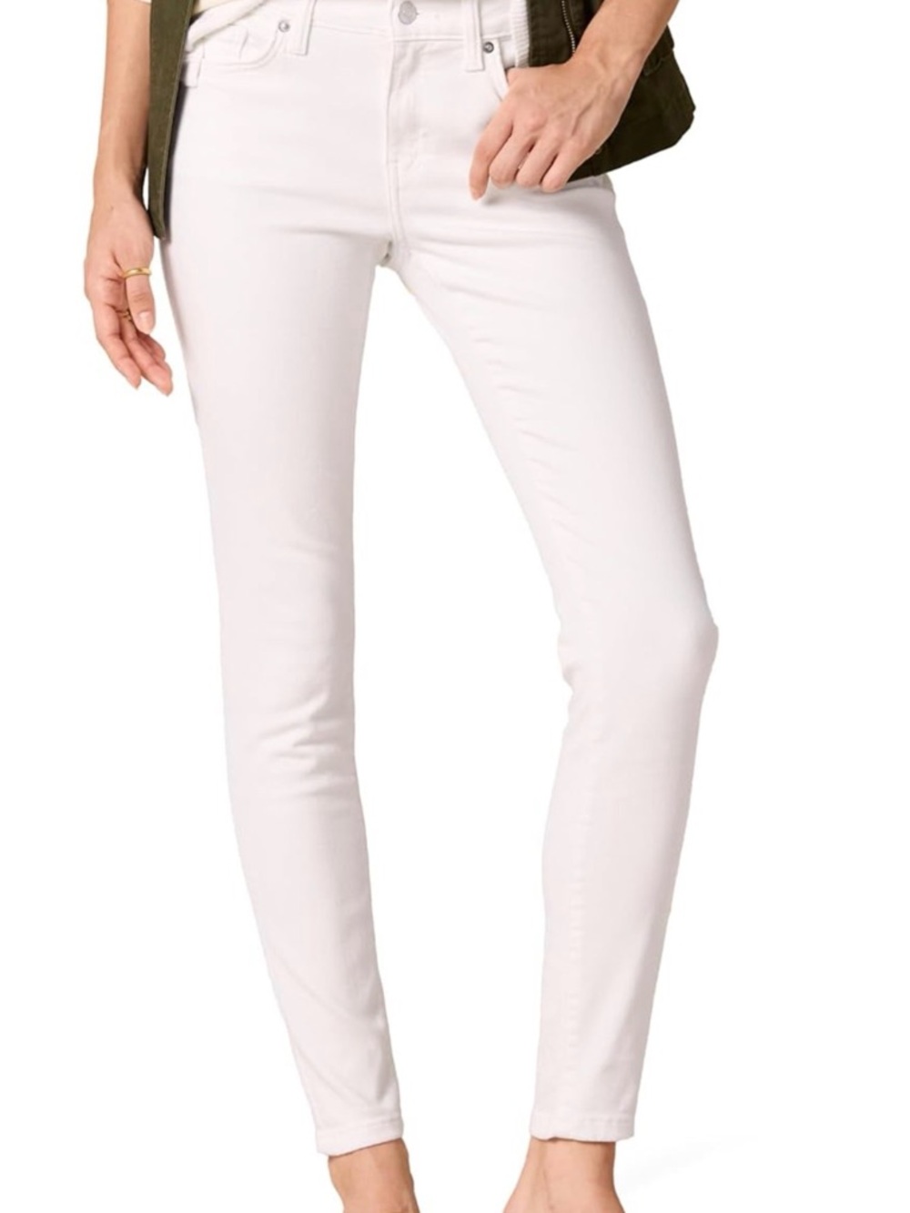 Amazon Essentials Women's Mid-Rise Stretchy Skinny Jeans in White size 16